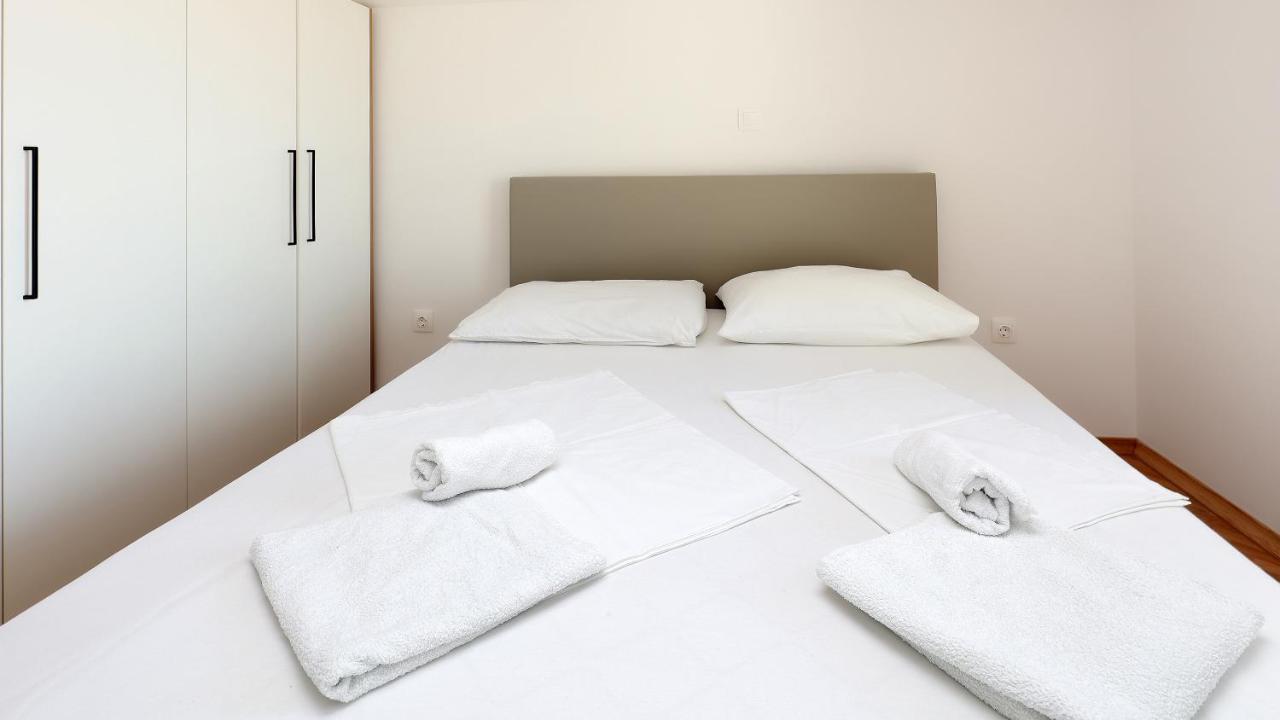 Apartments Tomy 诺瓦利娅 外观 照片