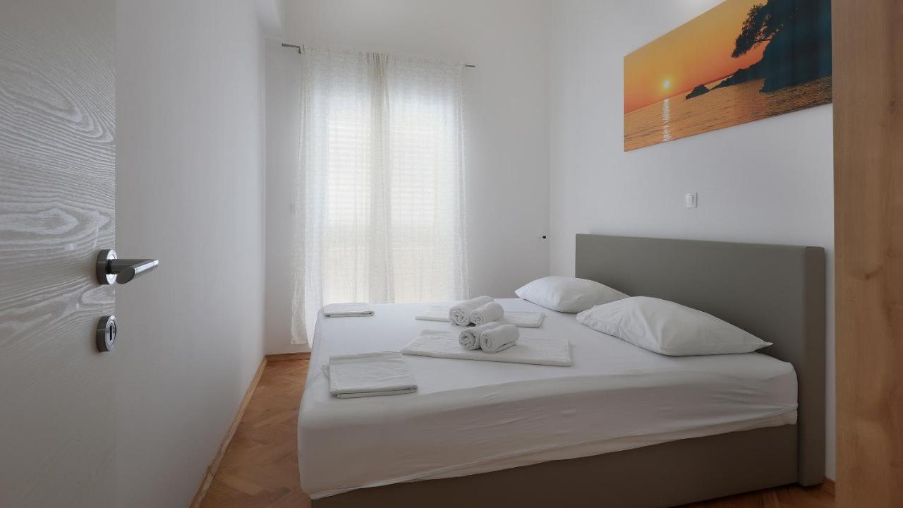 Apartments Tomy 诺瓦利娅 外观 照片