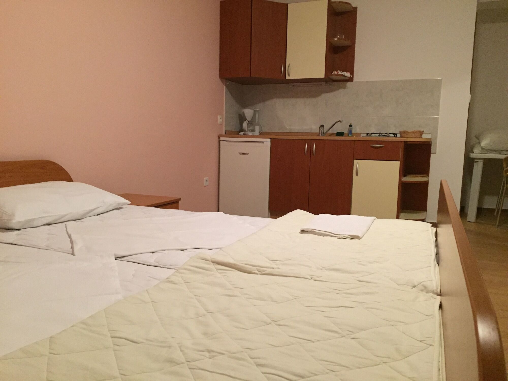 Apartments Tomy 诺瓦利娅 外观 照片